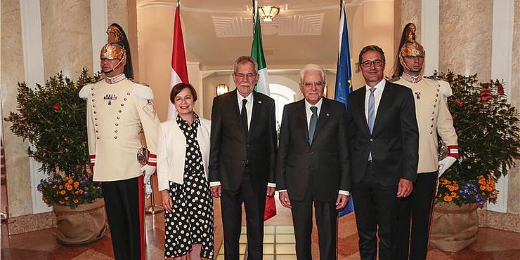 Cerimonia per i 25 anni dalla quietanza liberatoria Austria-Italia sulla questione sudtirolese, con i Presidenti della Repubblica Sergio Mattarella e Alexander Van der Bellen l’11 giugno 2017