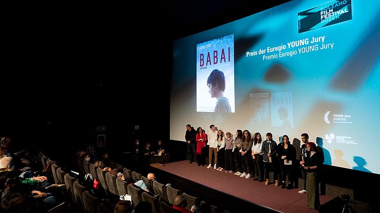 Preisverleihung der Euregio Young Jury beim 35. Filmfestival Bozen im Jahr 2022