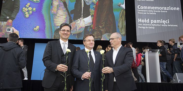 I tre Presidenti Kompatscher, Platter e Rossi a Cracovia in Polonia durante atto commemorativo 100 anni Prima Guerra Mondiale
