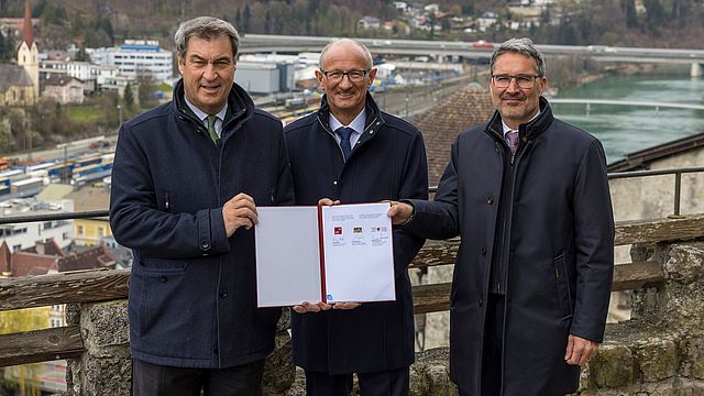 Bayerns Ministerpräsident Markus Söder, der Tiroler Landeshauptmann Anton Mattle, und LH Kompatscher
