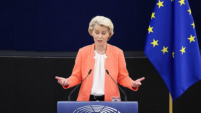 Ursula von der Leyen parla davanti al Parlamento europeo sullo stato dell'Unione.