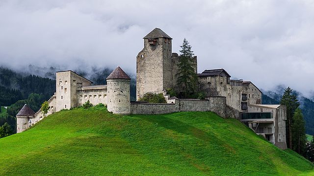 Burg Heinfels bei Sillian