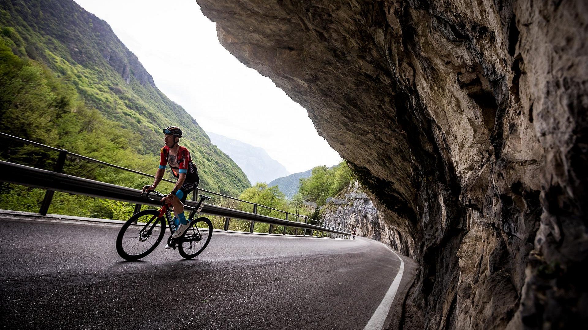 © Jaroslav Svoboda Il #TotA attraversa gli spettacolari paesaggi dell'Euregio Tirolo - Alto Adige - Trentino