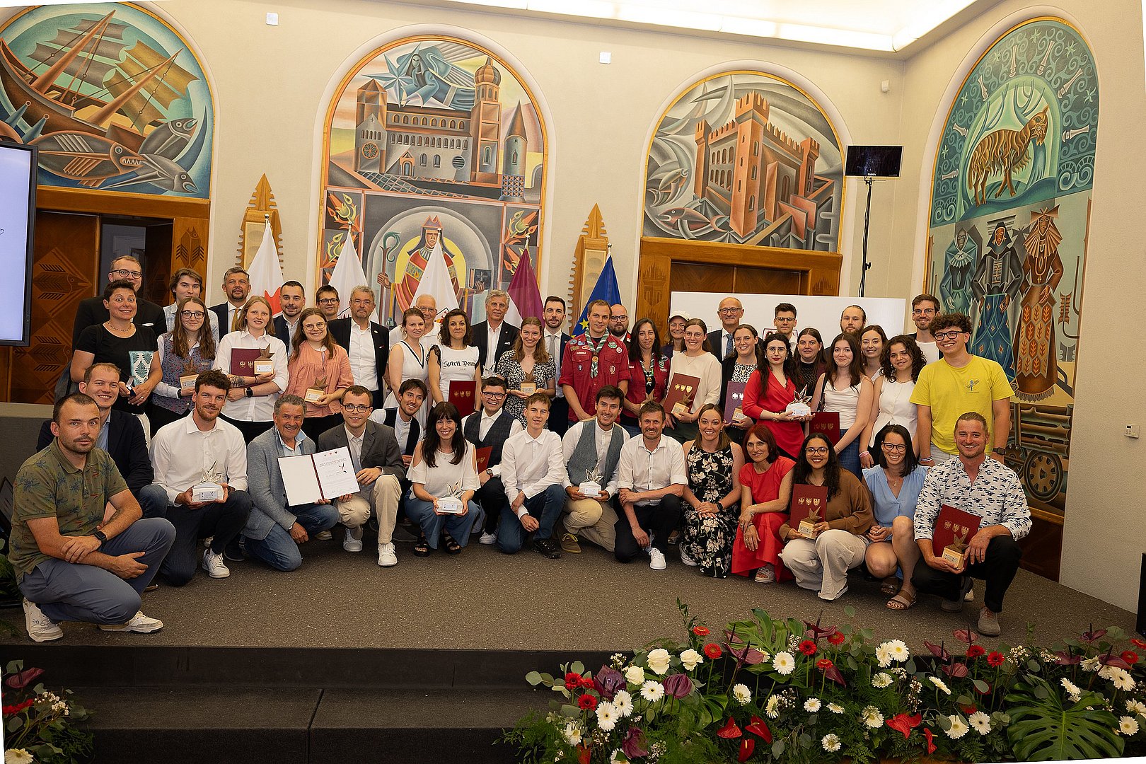 Foto di gruppo della prestazione d'eccellenza del volontariato giovanile 2025 a Trento