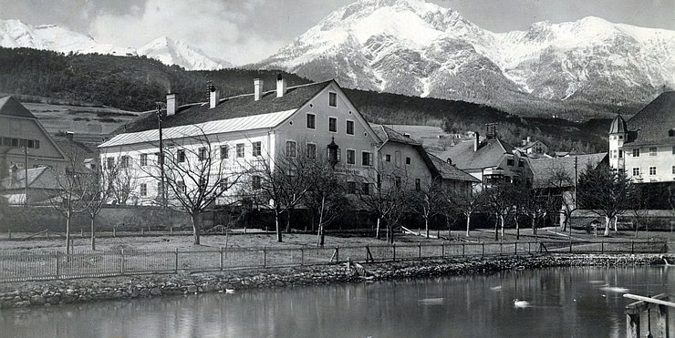 In der landwirtschaftlichen Lehranstalt in Imst fand 1926 eine Volksbildnertagung für das obere Inntal statt.