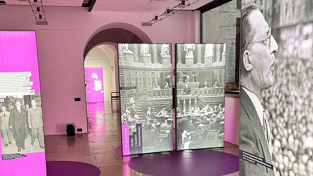 © Ufficio stampa Consiglio della Provincia Autonoma di Trento Mostra "De Gasperi 1946.L'estate delle scelte."