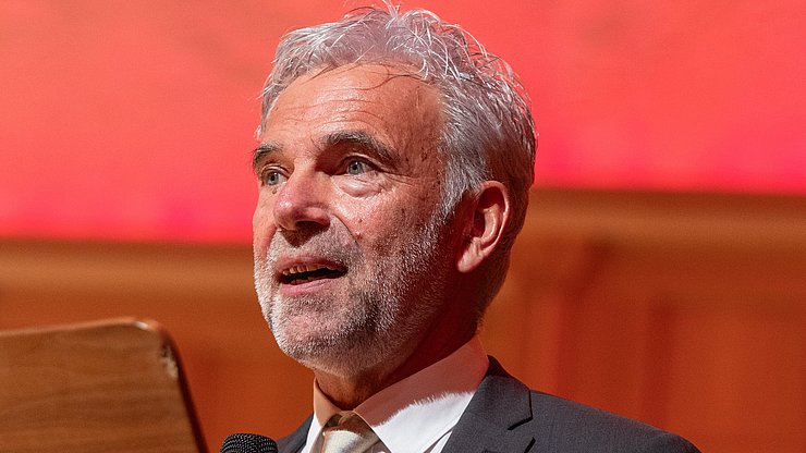 © Euregio/Max Verdoes Il vicepresidente del Consiglio provinciale Arnold Schuler ha onorato con la sua presenza il concerto a Dobbiaco