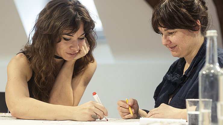 v.l. Laura Venturini und ihre Mentorin Elisa Di Liberato / Mali Weil