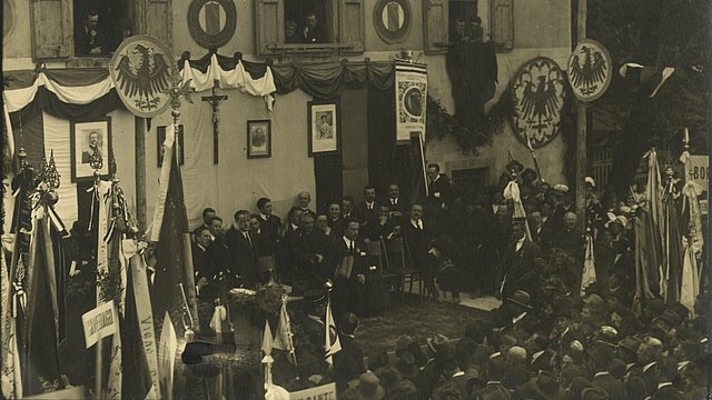Cerimonia della Società Gioventù cattolica italiana. Trento, 1920-1929.