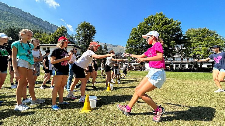 Neue Freundschaften knüpfen und gemeinsam bei Spiel und Spaß eine Woche im Trentino verbringen konnten 60 Jugendliche beim Euregio-Sommercamp 2023.
