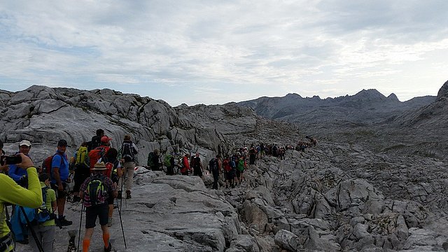 Massentourismus am Berg.