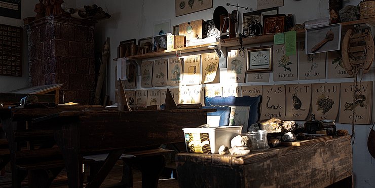 Die Schulgeschichte des Trentino hautnah erleben kann man im Museo della Scuola in Rango, Museo della Scuola di Rango Tomaso Iori APS