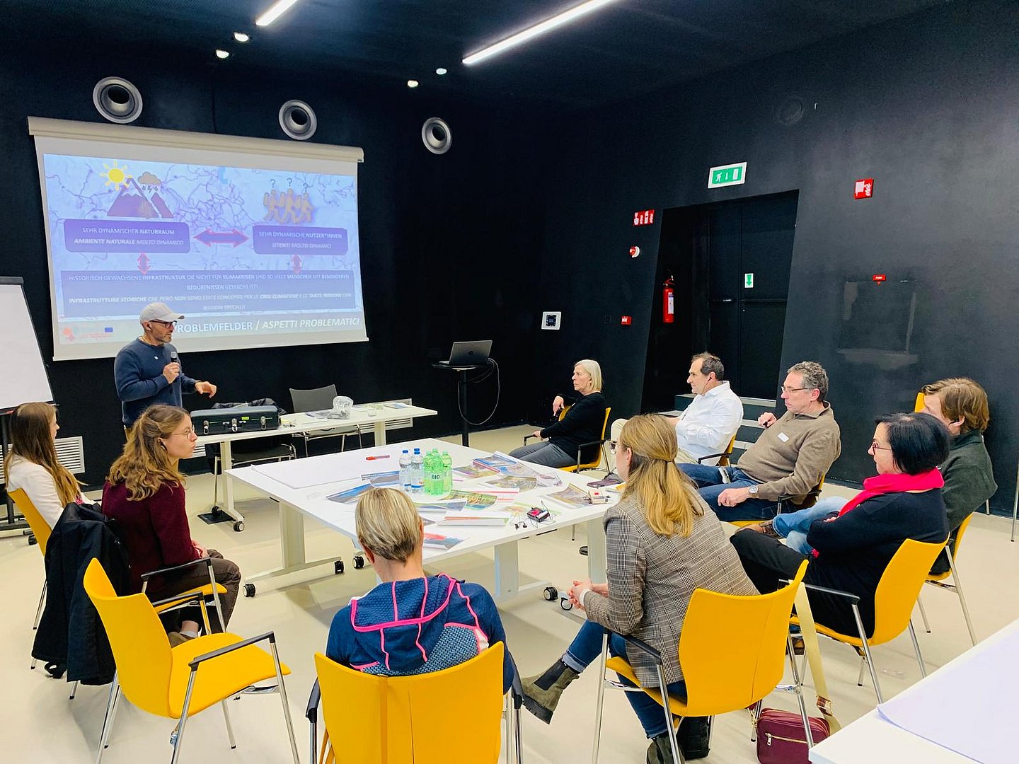 © Euregio - Stefan Graziadei Personen bei einem Workshop