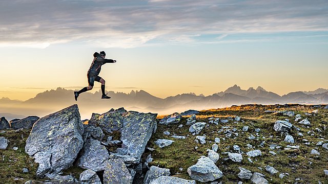 © Euregio/Fabio de Villa  Foto vincitrice sulla copertina del calendario Euregio 2026