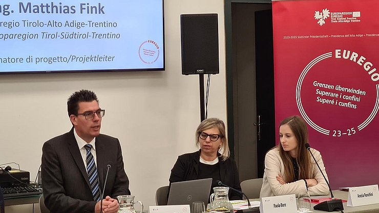 Fit4Co-Infoveranstaltung in Trient: (von links) Matthias Fink, Paola Borz und Arezia Ronchini