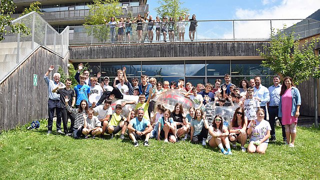 © Land Tirol/Hörmann Divertimento e gioco, natura e cultura sono al centro dell'attenzione all'EuregioSportCamp di Neustift, nello Stubaital in Tirolo.