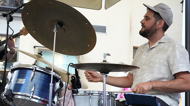 © Euregio/Armin Gluderer Bandleader Daniele Patton am Schlagzeug