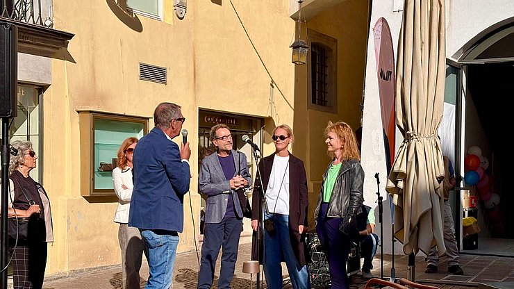 © Euregio L’associazione culturale Casa della Pesa ha organizzato una giornata ricca di musica, arte, incontri, laboratori, visite guidate, film e molto altro ancora.