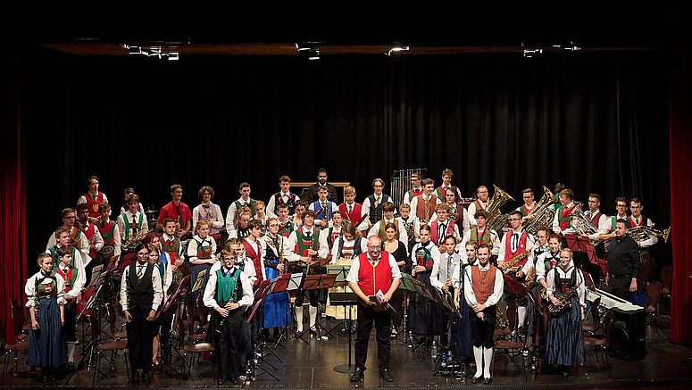 L'Orchestra giovanile di fiati dell'Euregio in concerto al Teatro Comunale di Tesero (Tn) il 29 luglio 2022