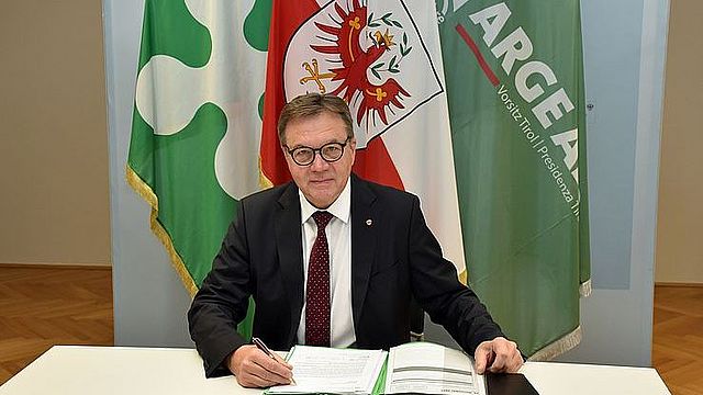 Il Presidente tirolese Platter presiederà l'Arge Alp nel 2022.