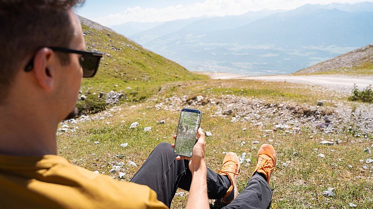 © Land Tirol/Schallhart Bergsportbegeisterte können über die Web-Anwendung die Ausgesetztheitskarte aufrufen und sich über die Ausgesetztheit von Wanderwegen informieren.
