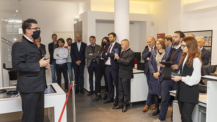 Saluto da parte di Matthias Fink all'inaugurazione dell'Euregio-Infopoint a Innsbruck