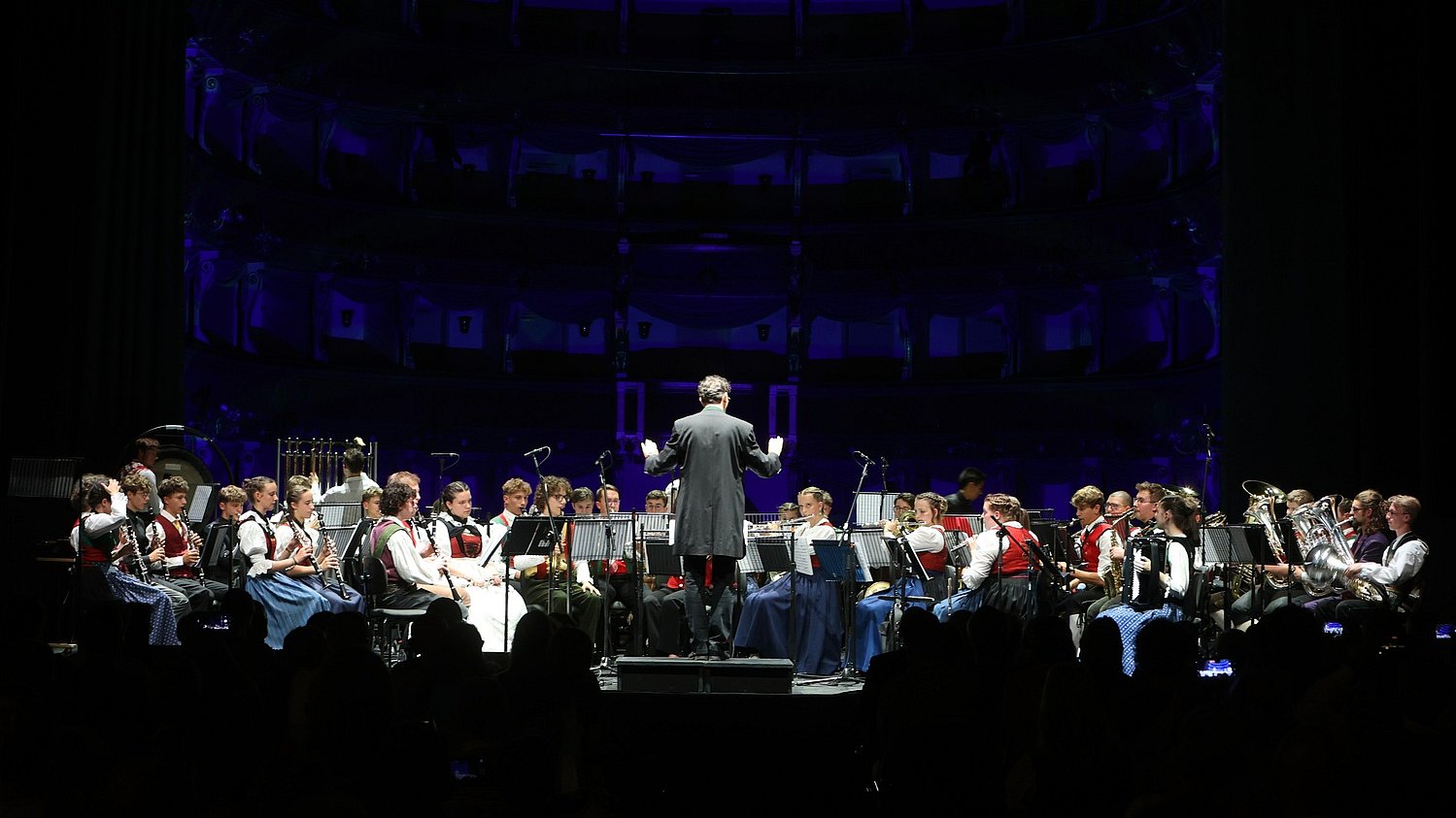 © Euregio/MoniQue Foto Im Trentino gastierte das Euregio-Jugendblasorchester heuer im Teatro Sociale von Trient.