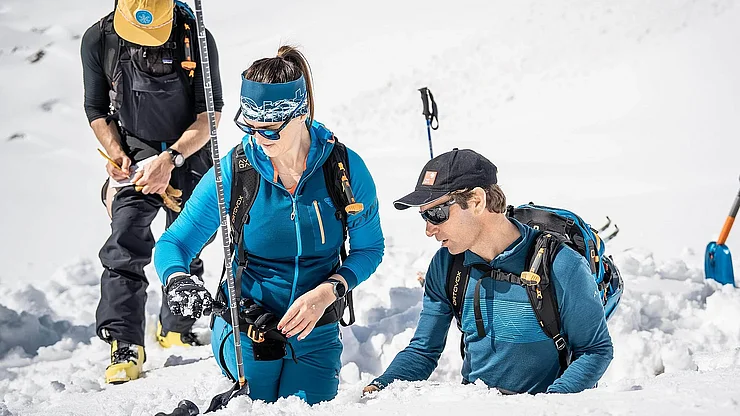 Ab morgen, Freitag, startet der tägliche Euregio-Lawinenreport in Tirol, Südtirol und dem Trentino in seine achte Wintersaison. © Land Tirol/Brandhuber