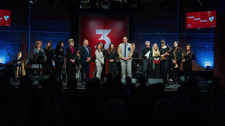 © Land Tirol/Lukas Järvinen Großer Applaus für die Veranstaltung Jazz und Literatur aus der Euregio im ORF Tirol Studio 3