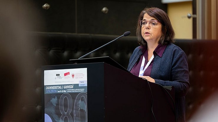 © LPA/Fabio Brucculeri Die Tagung fand unter der Koordination und Moderation von Siglinde Clementi, Historikerin am Zentrum für Regionalgeschichte, statt.
