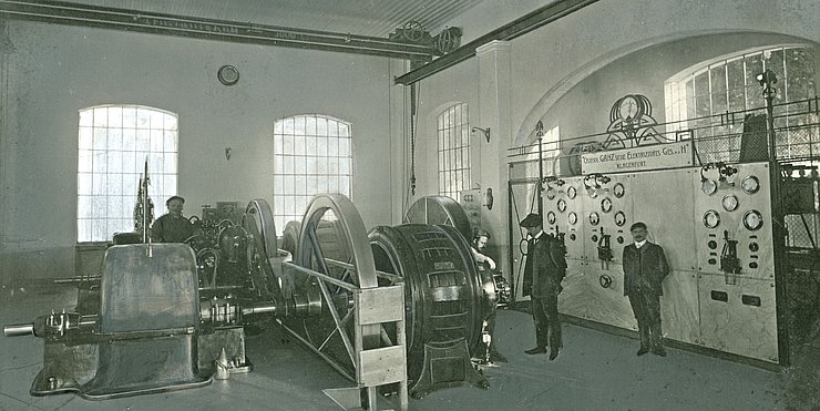 Im Elektrizitätswerk der Stadt Lienz am Debantbach, um 1910