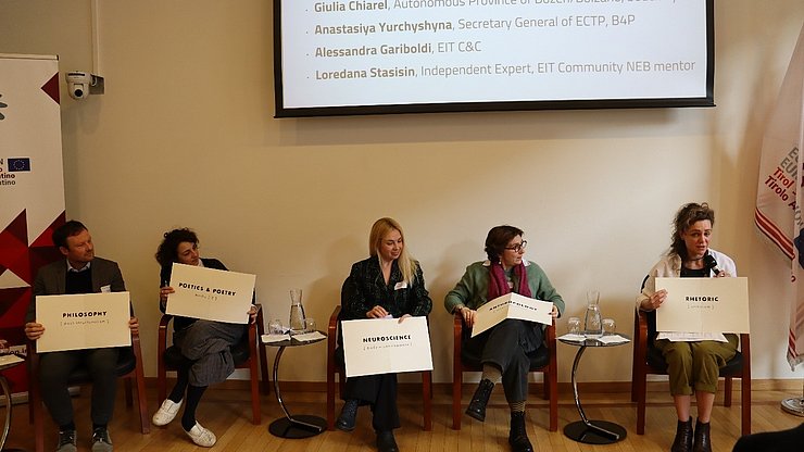 Fotos der Workshops und Veranstaltung in der Vertretung der Europaregion Tirol-Südtirol-Trentino