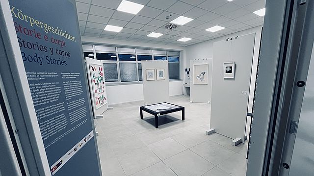 Der Ausstellungsaufbau in Povo