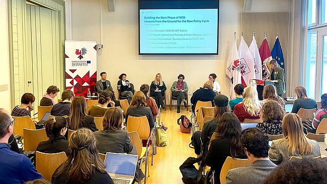 Fotos der Workshops und Veranstaltung in der Vertretung der Europaregion Tirol-Südtirol-Trentino