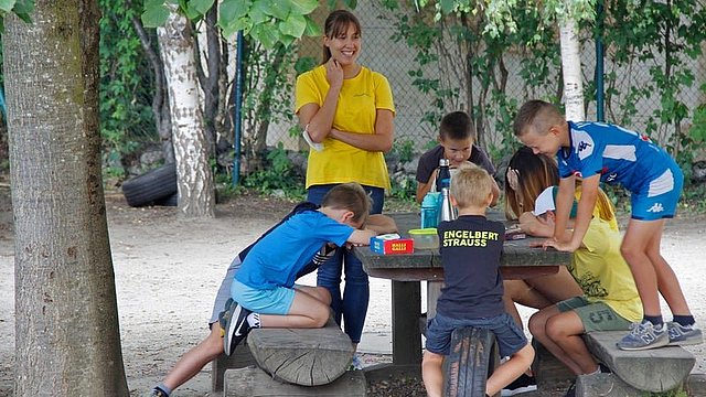 L'assistenza estiva ed il confronto in chiave interregionale al centro dell'incontro avvenuto tra gli assessori provinciali altoatesini Pamer, Achammer e Galateo con l'assessore alle Politiche per la famiglia della Provincia autonoma di Trento, Francesca Gerosa.