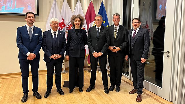 Auf dem Foto von links: Simone Marchiori, Claudio Soini, Elisa Bertò, Maurizio Fugatti, Jakob Wolf, Simon Lochmann. 
