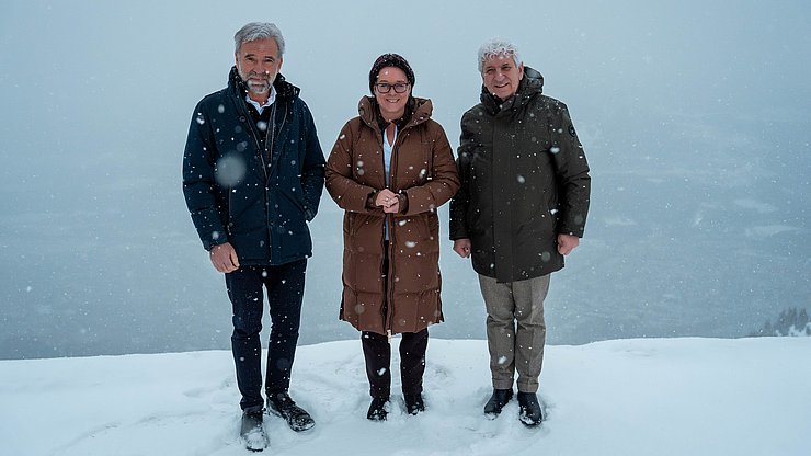 Die drei PräsidentInnen auf der verschneiten Seegrube (von links: Schuler, Ledl-Rossmann und Soini).