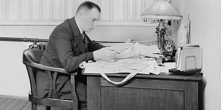 Il posto di segretario, cento anni fa, era riservato principalmente a uomini provenienti da famiglie benestanti