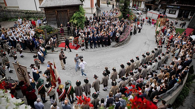 Am Sonntag, dem Tiroltag der Euregio-Days, wird das European Forum Alpbach gemeinsam mit der Alpbacher Bevölkerung traditionell feierlich eröffnet. 