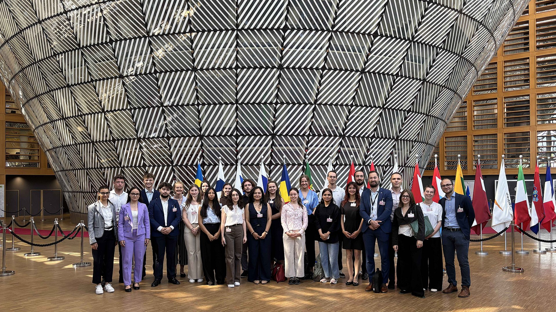 EuregioBrusselsSchool 2026: Besuch der 25 Euregio-Studierenden im Rat der EU.
