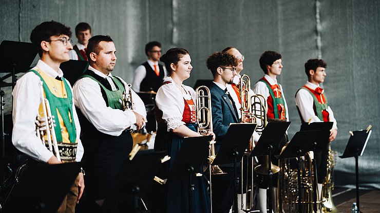 In Innsbruck zeigen die Musikerinnen und Musiker aus Tirol, Südtirol und dem Trentino ihr Können immer im Rahmen der Promenadenkonzerte (im Bild: Ausgabe 2025).