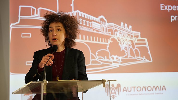 © Euregio/Armin Gluderer Elisa Bertò (Euregio Tirol-Südtirol-Trentino): Wir wollen eine dauerhafte Zusammenarbeit aufbauen, um unsere spezifischen Kompetenzen auszubauen und konkrete Lösungen zu erarbeiten.