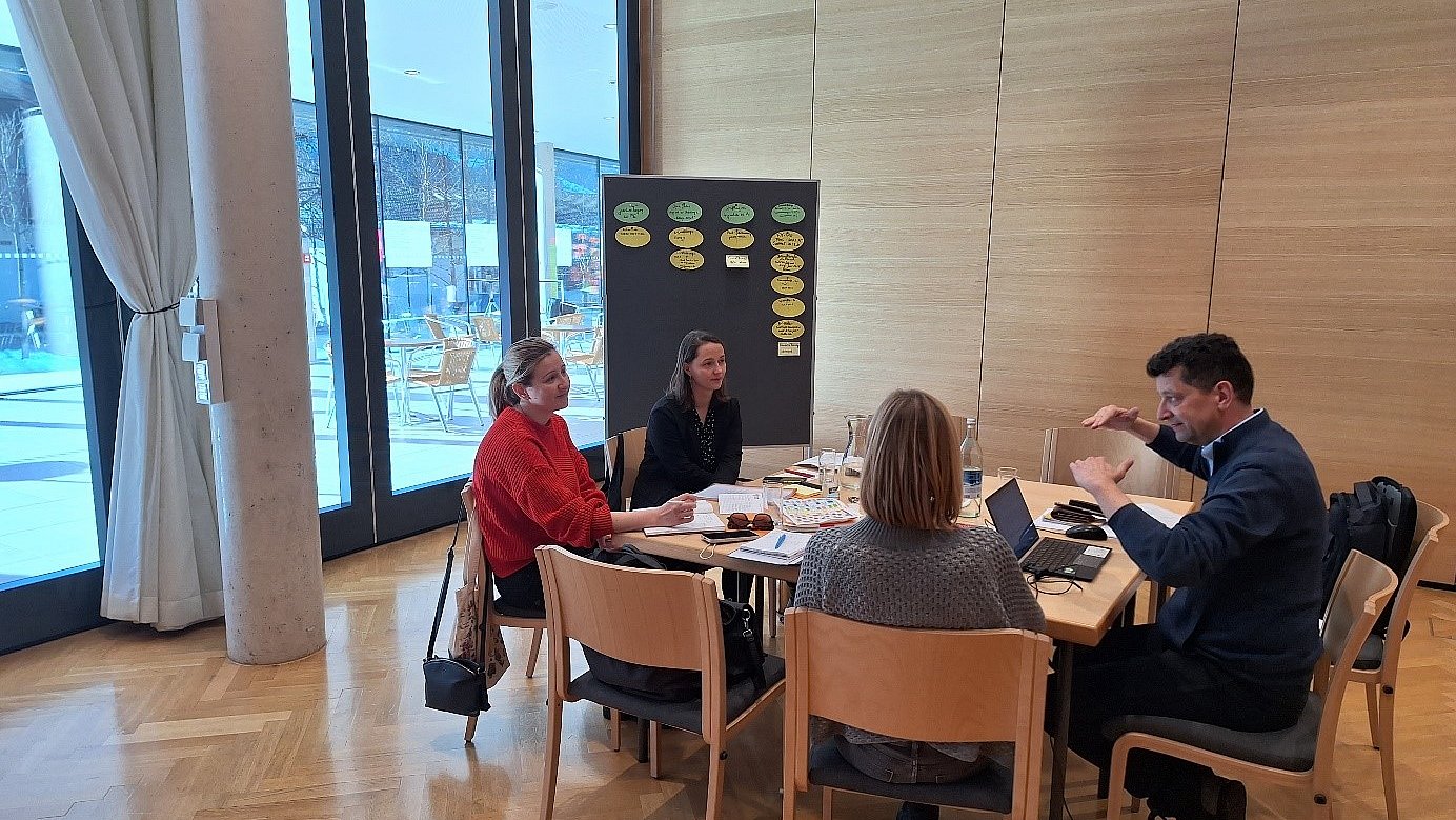 Partner del tandem di progetto "Sviluppo personale" si confrontano