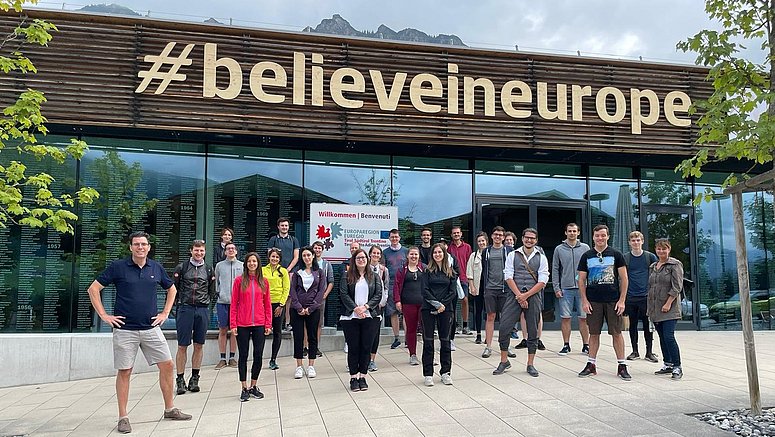 Teilnehmende der Euregio-Akademie 2021 in Alpbach
