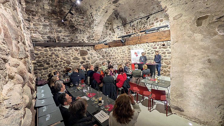 Dal febbraio 2022, l'Euregio Tirolo-Alto Adige-Trentino e l'associazione culturale Waag propongono i Giovedì culturali dell'Euregio nella Casa della Pesa di Bolzano come punto di incontro culturale per i cittadini.